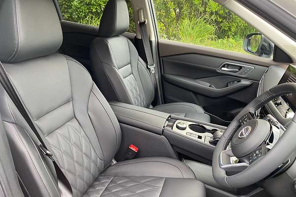 2025 Nissan X-TRAIL Ti-L T33