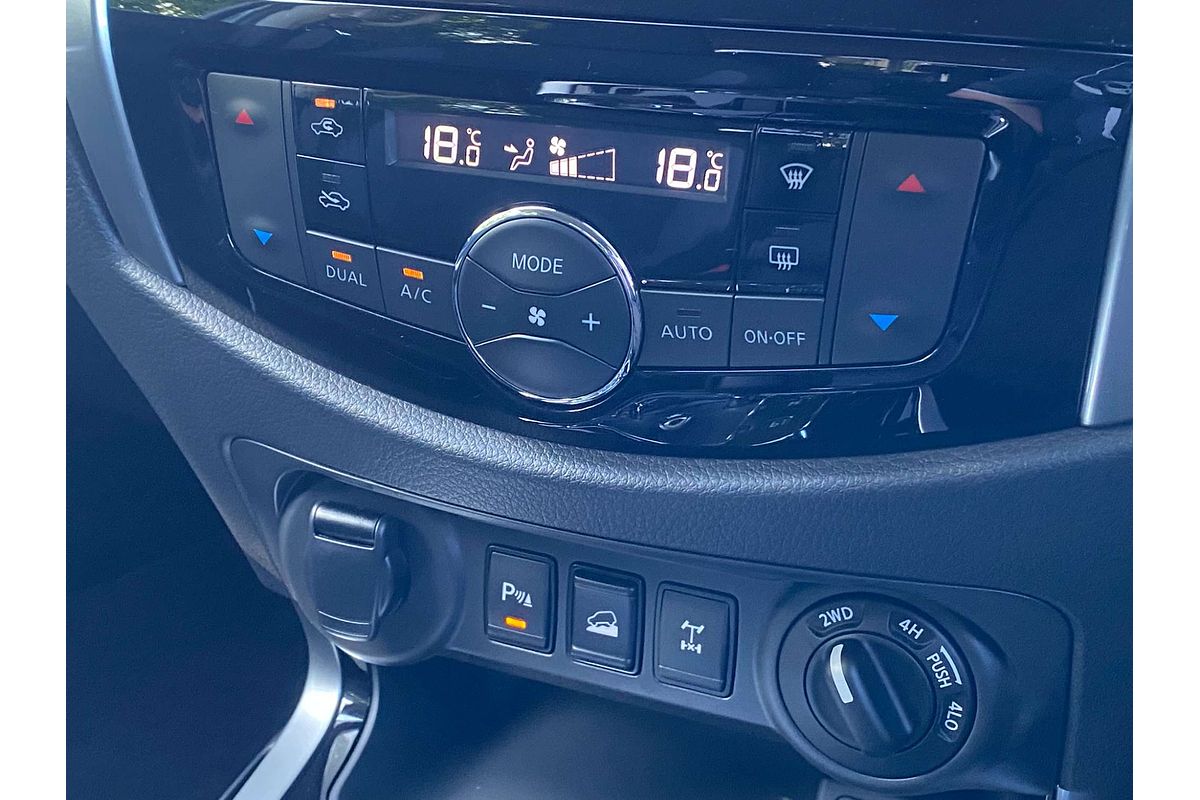 2025 Nissan Navara ST-X D23 4X4