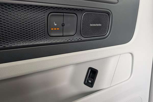 2025 Volkswagen ID. Buzz Pro BEV560 EB LWB