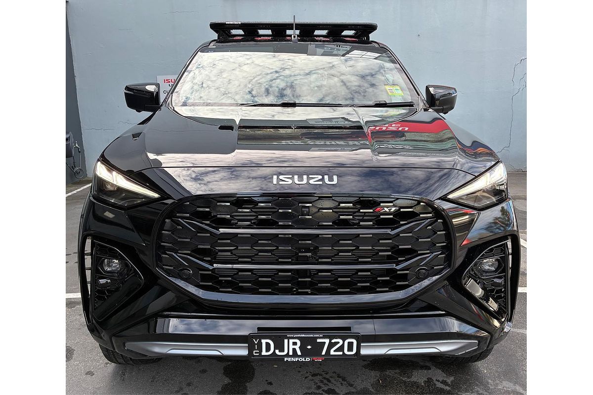 2025 Isuzu MU-X X-TERRAIN