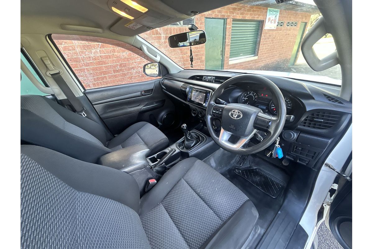 2015 Toyota Hilux Workmate TGN121R Rear Wheel Drive