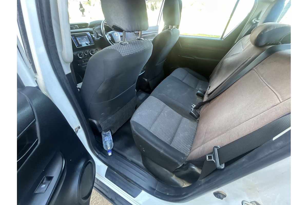 2015 Toyota Hilux Workmate TGN121R Rear Wheel Drive