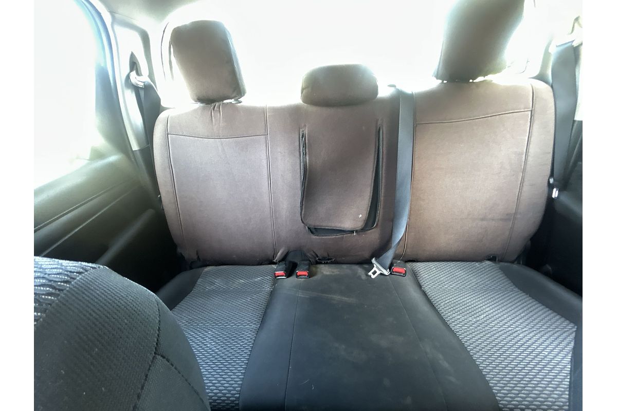 2015 Toyota Hilux Workmate TGN121R Rear Wheel Drive