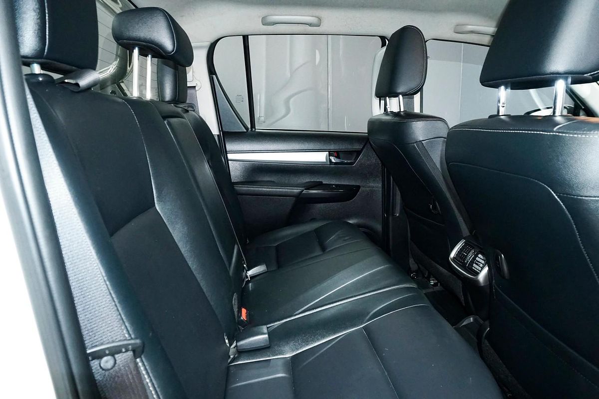 2017 Toyota Hilux SR5 GUN126R 4X4