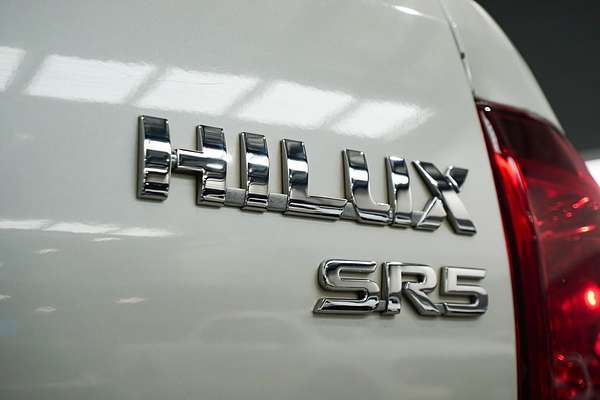 2017 Toyota Hilux SR5 GUN126R 4X4