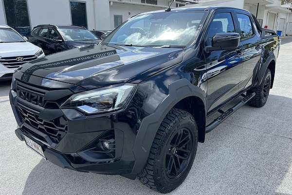 2024 Isuzu D-MAX BLADE  4X4