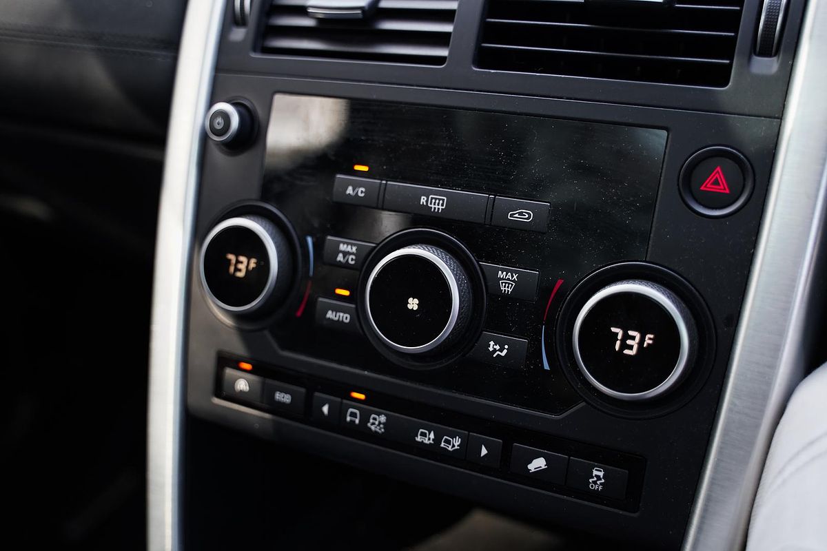 2015 Land Rover Discovery Sport Si4 SE L550
