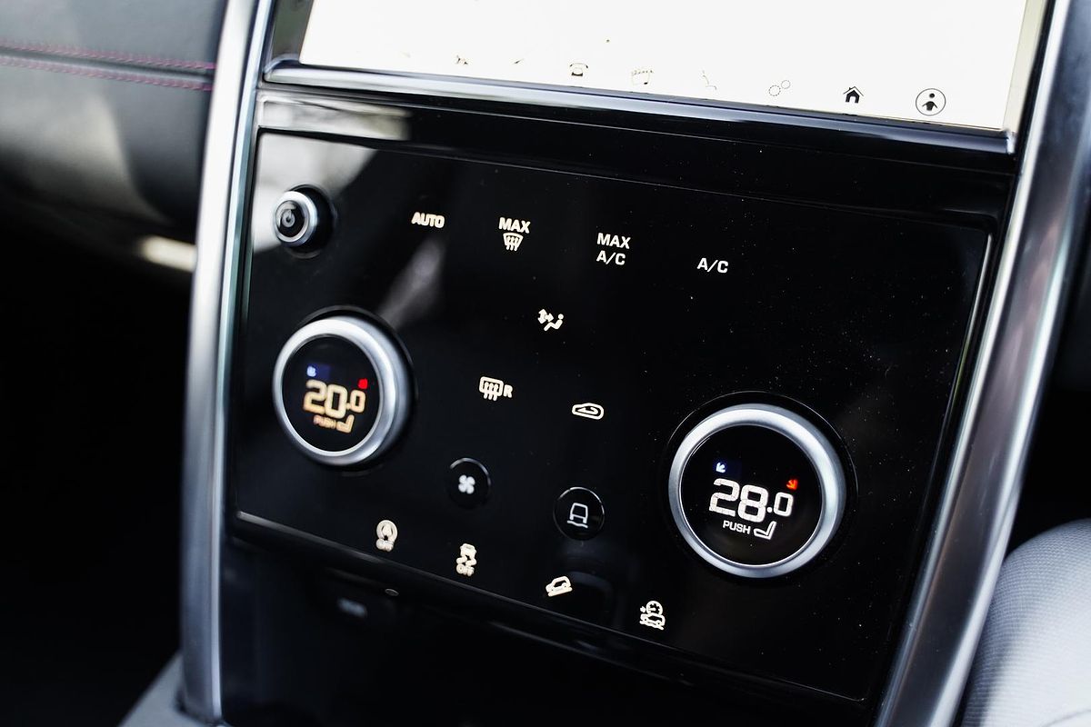 2020 Land Rover Discovery Sport D240 HSE L550