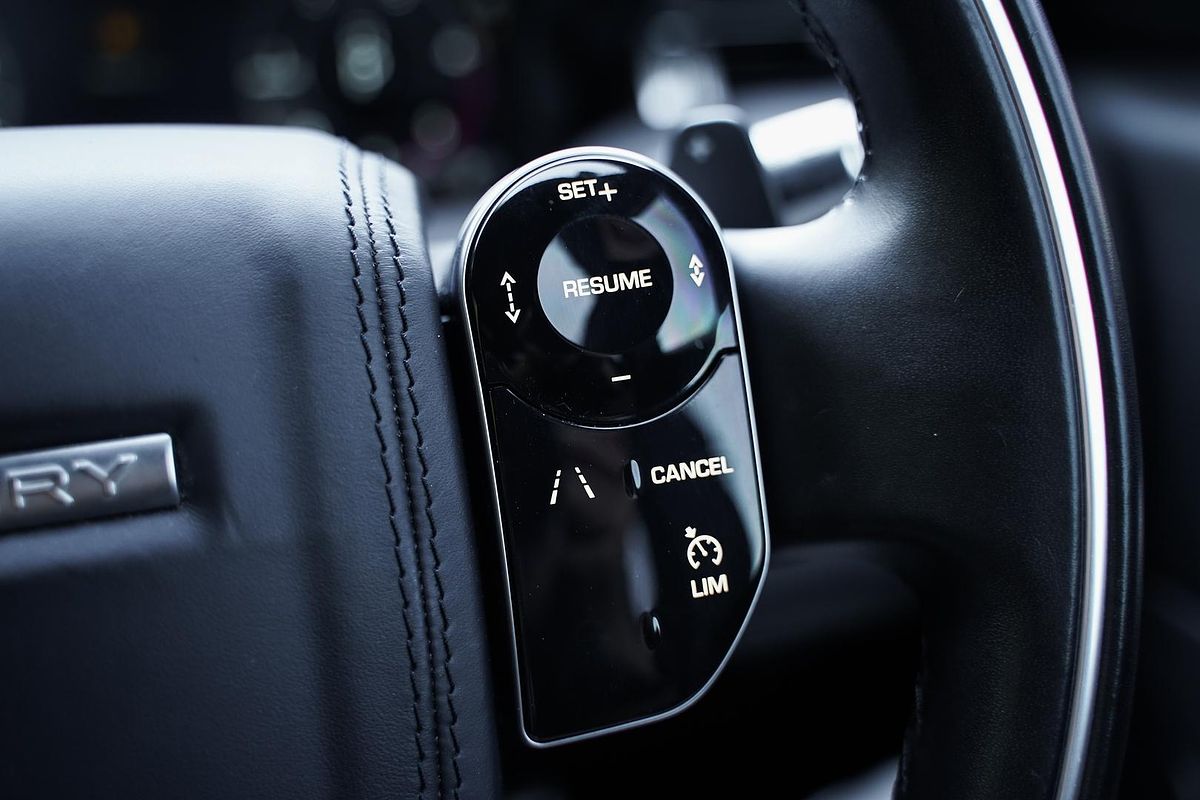 2020 Land Rover Discovery Sport D240 HSE L550