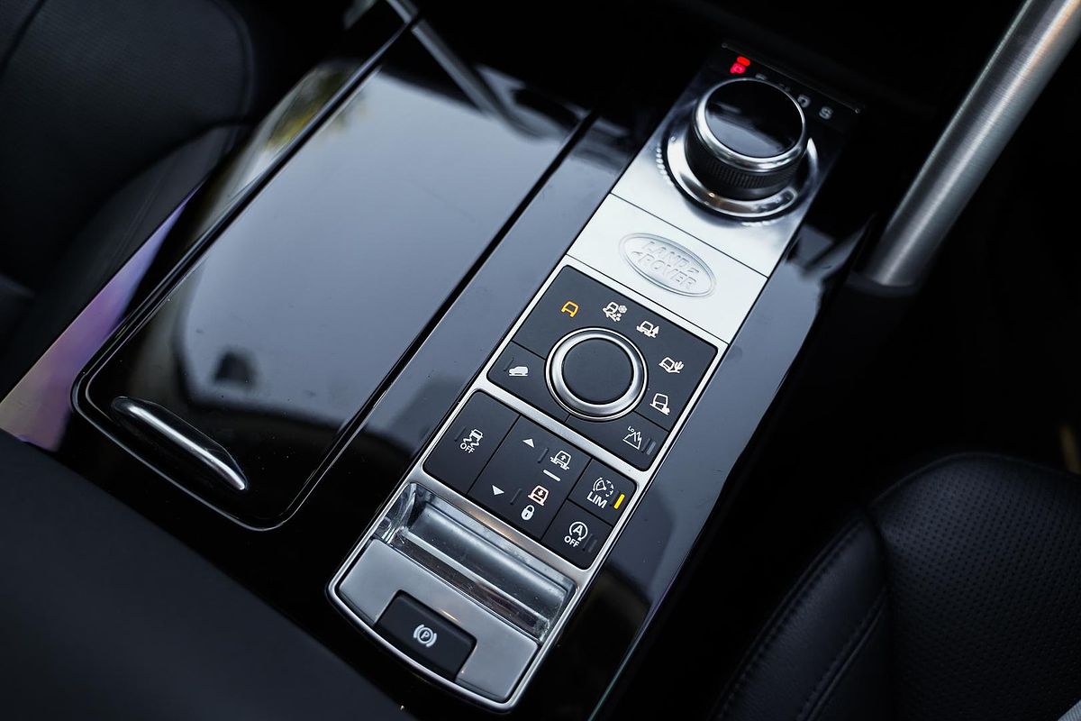 2018 Land Rover Discovery SD4 HSE Series 5