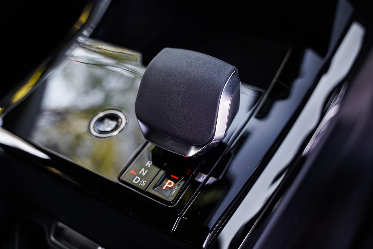 2025 Land Rover Range Rover Sport P530 Autobiography L461