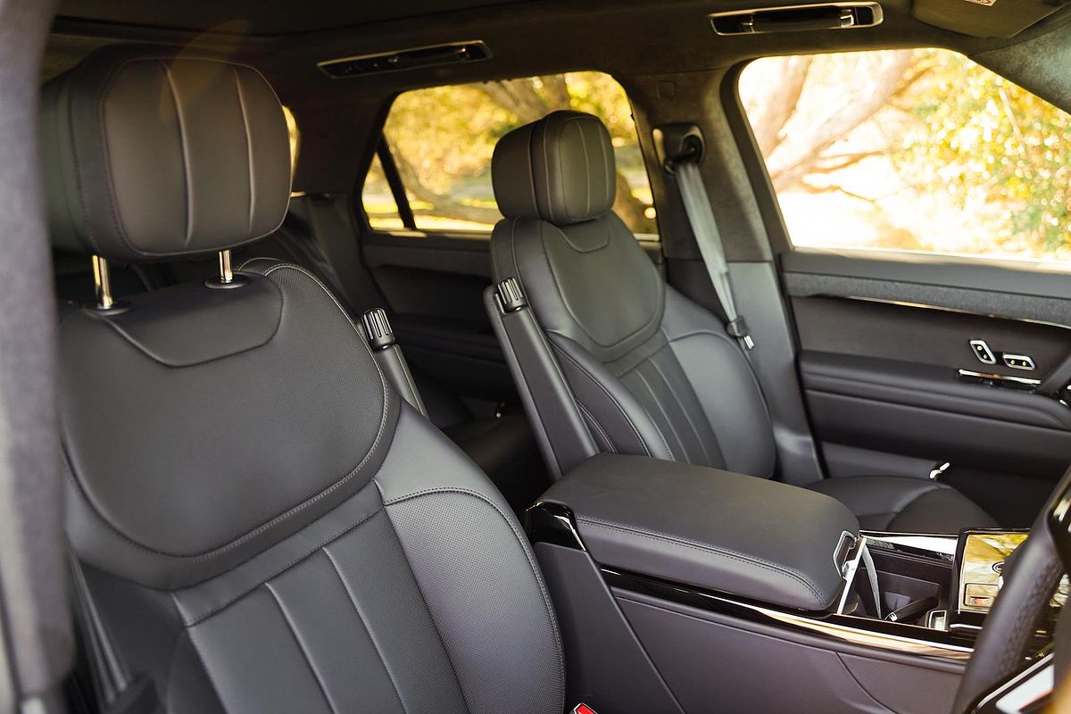 2025 Land Rover Range Rover Sport P530 Autobiography L461