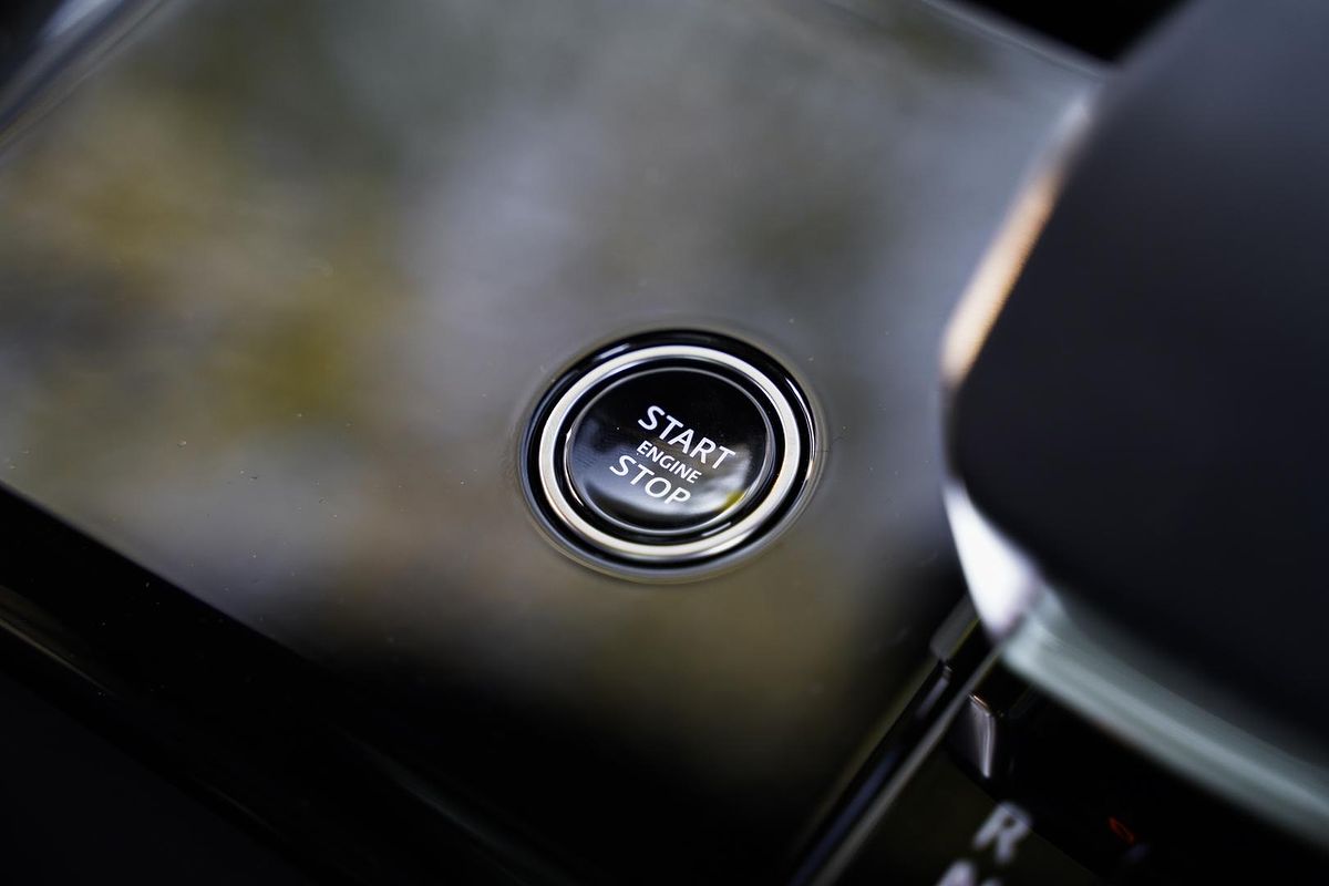 2025 Land Rover Range Rover Sport P530 Autobiography L461