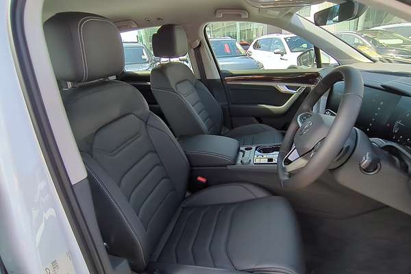 2025 Volkswagen Touareg 170TDI RC