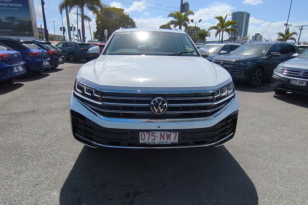 2025 Volkswagen Touareg 170TDI RC