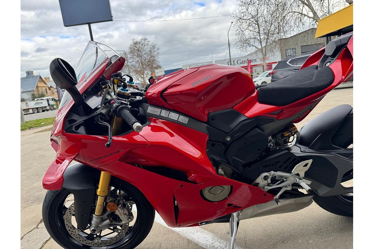 2025 Ducati Panigale V4 S Panigale V4