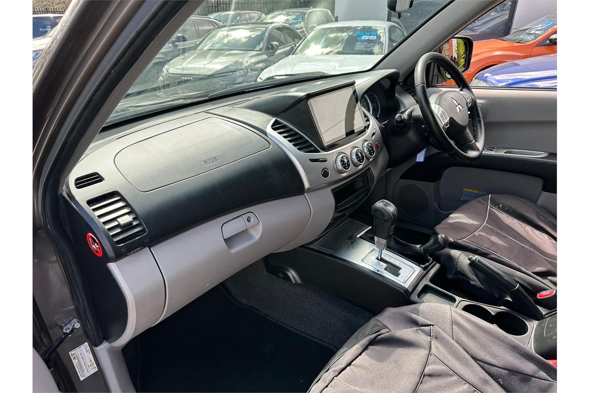 2012 Mitsubishi Triton GLX-R MN 4X4