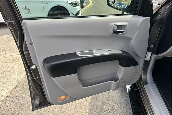 2012 Mitsubishi Triton GLX-R MN 4X4