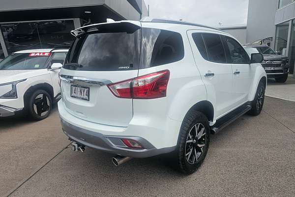 2020 Isuzu MU-X LS-T