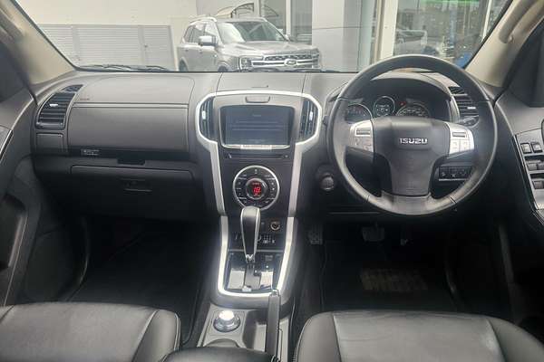 2020 Isuzu MU-X LS-T