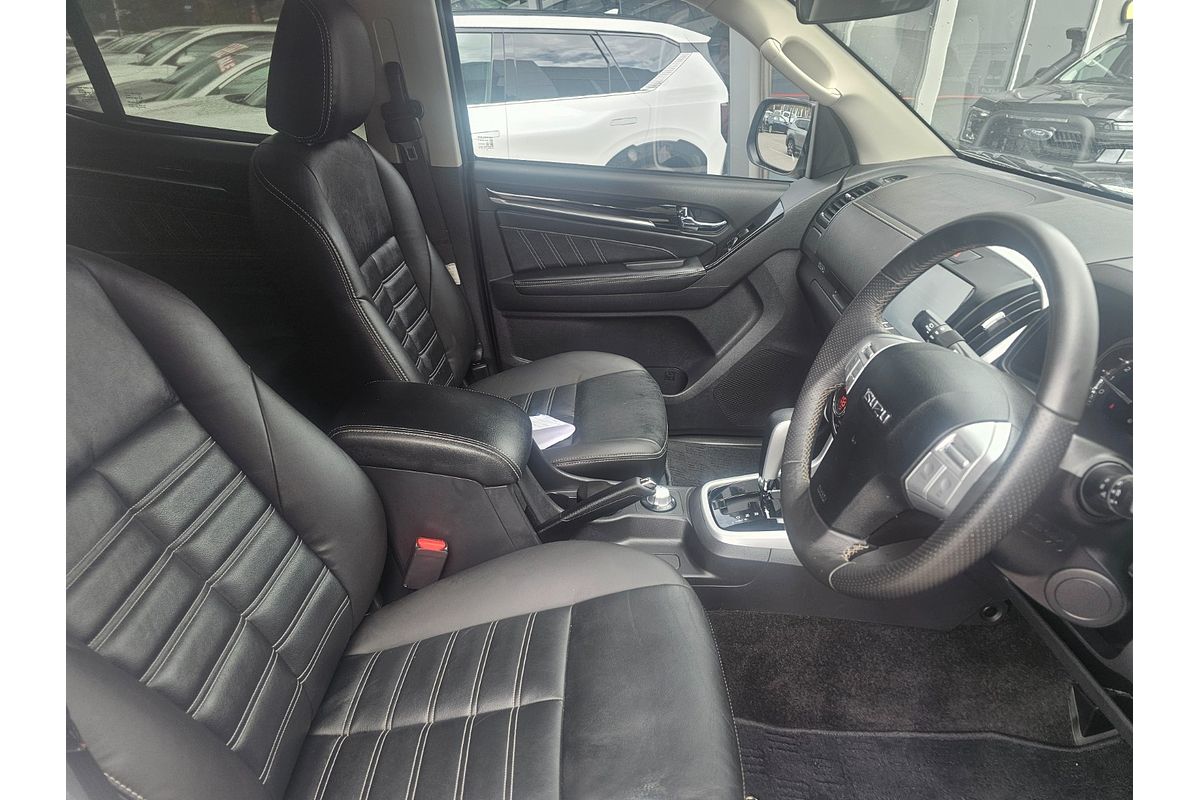 2020 Isuzu MU-X LS-T