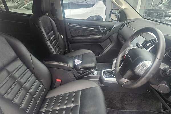 2020 Isuzu MU-X LS-T
