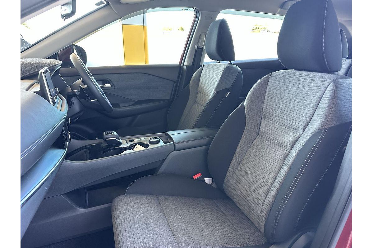 2023 Nissan X-TRAIL ST T33