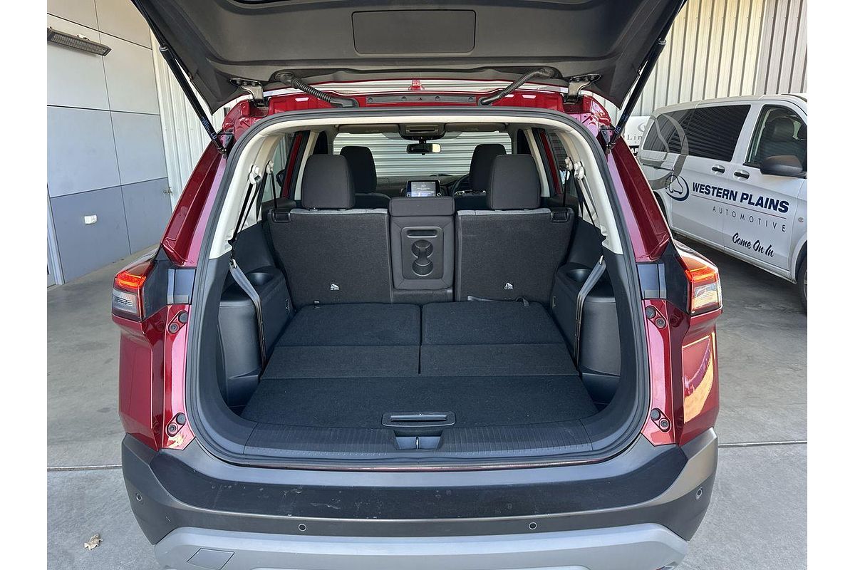 2023 Nissan X-TRAIL ST T33