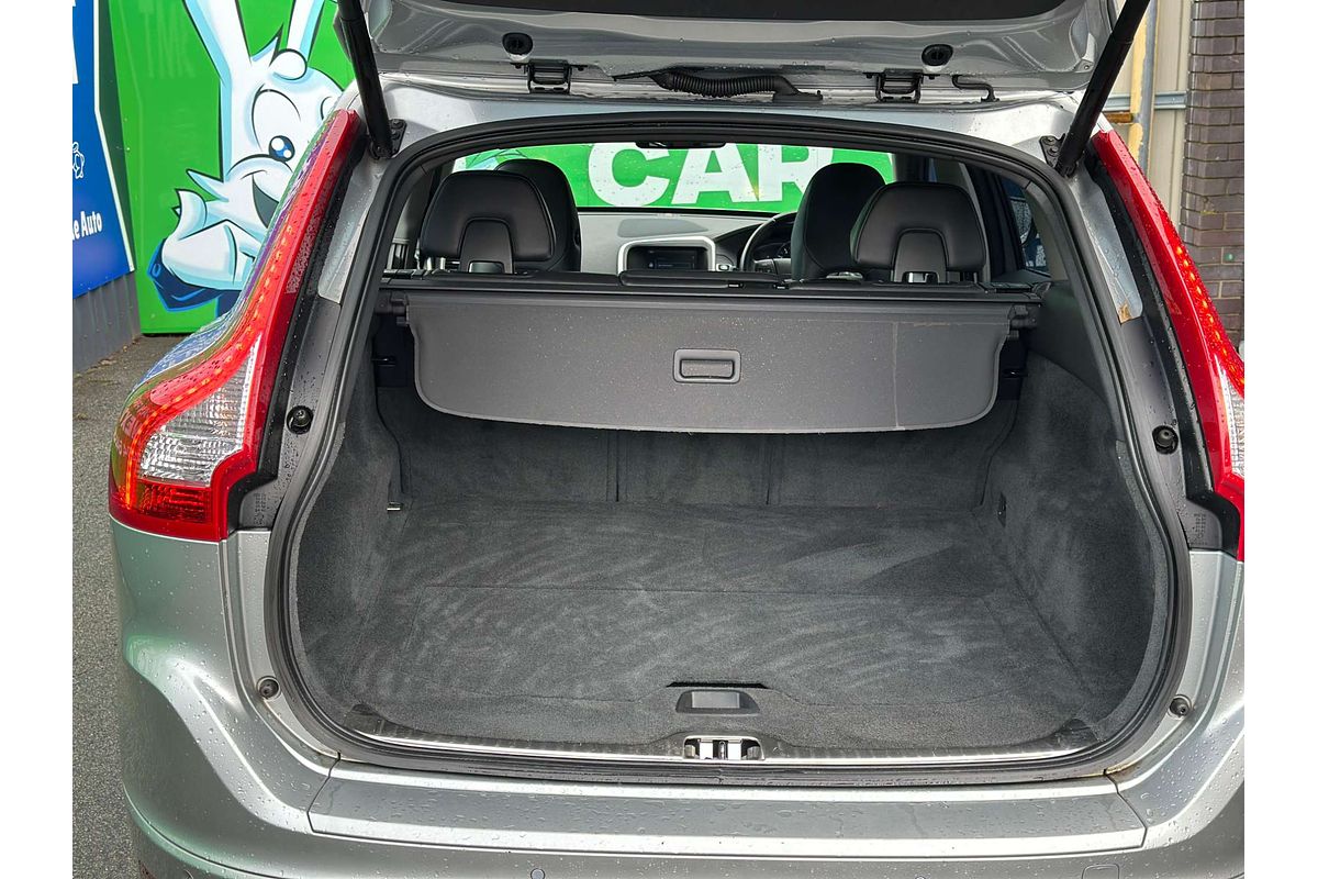 2014 Volvo XC60 T5 Kinetic