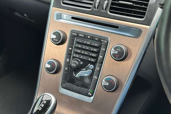 2014 Volvo XC60 T5 Kinetic