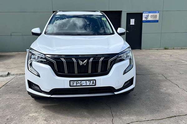 2025 Mahindra XUV700 AX7L