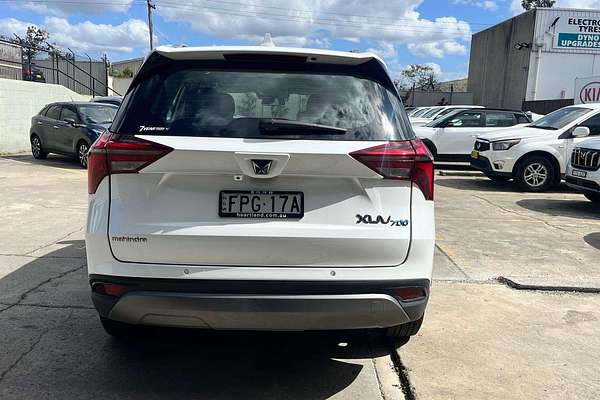 2025 Mahindra XUV700 AX7L