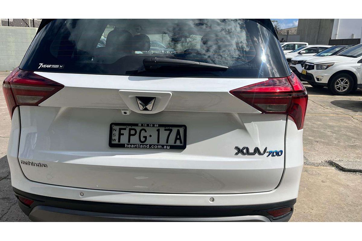 2025 Mahindra XUV700 AX7L