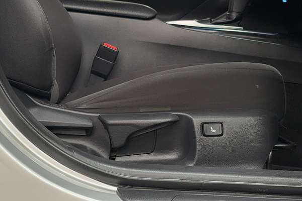 2018 Toyota Camry Ascent ASV70R
