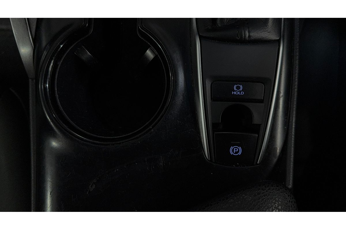 2018 Toyota Camry Ascent ASV70R