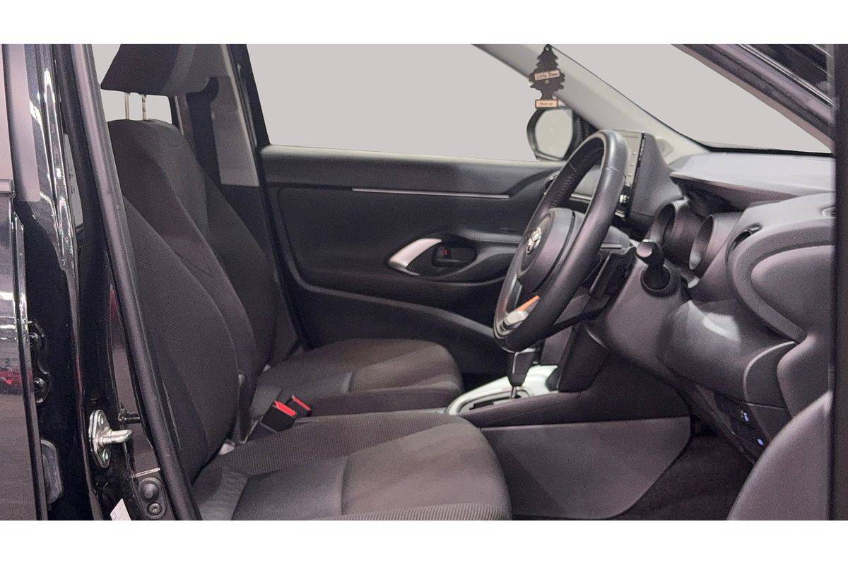 2020 Toyota Yaris Cross Urban MXPB10R