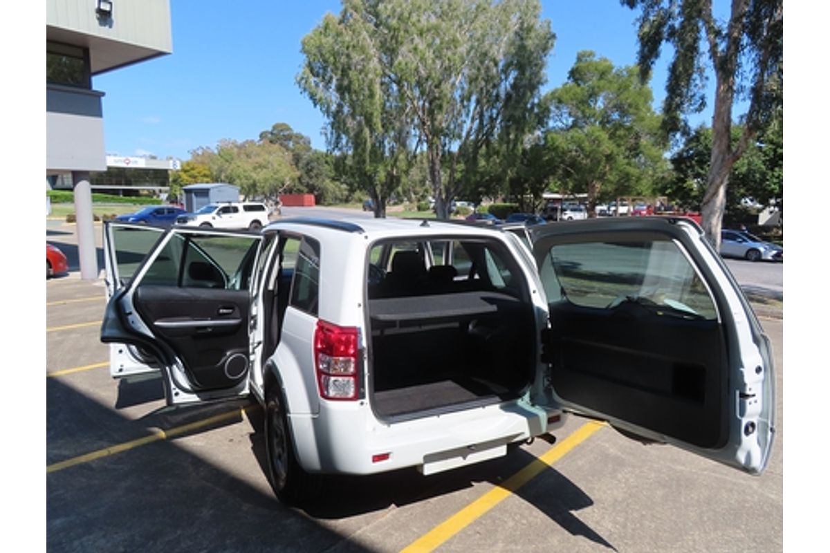 2010 Suzuki Grand Vitara JB