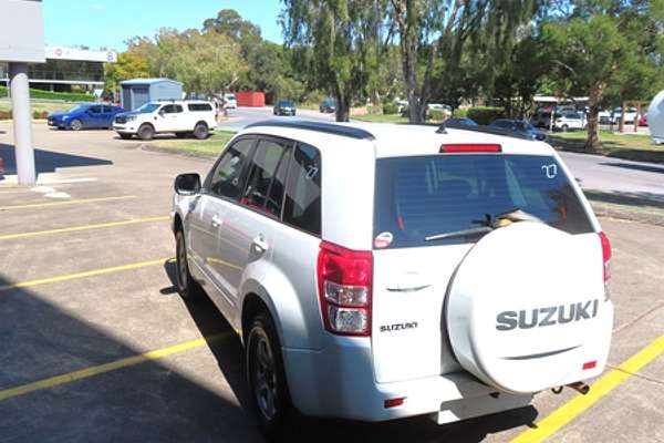 2010 Suzuki Grand Vitara JB