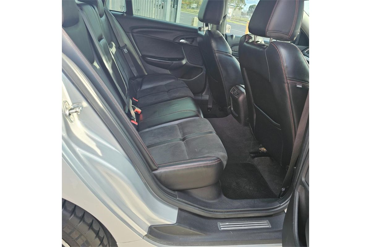 2016 Holden Commodore SV6 Black VF Series II