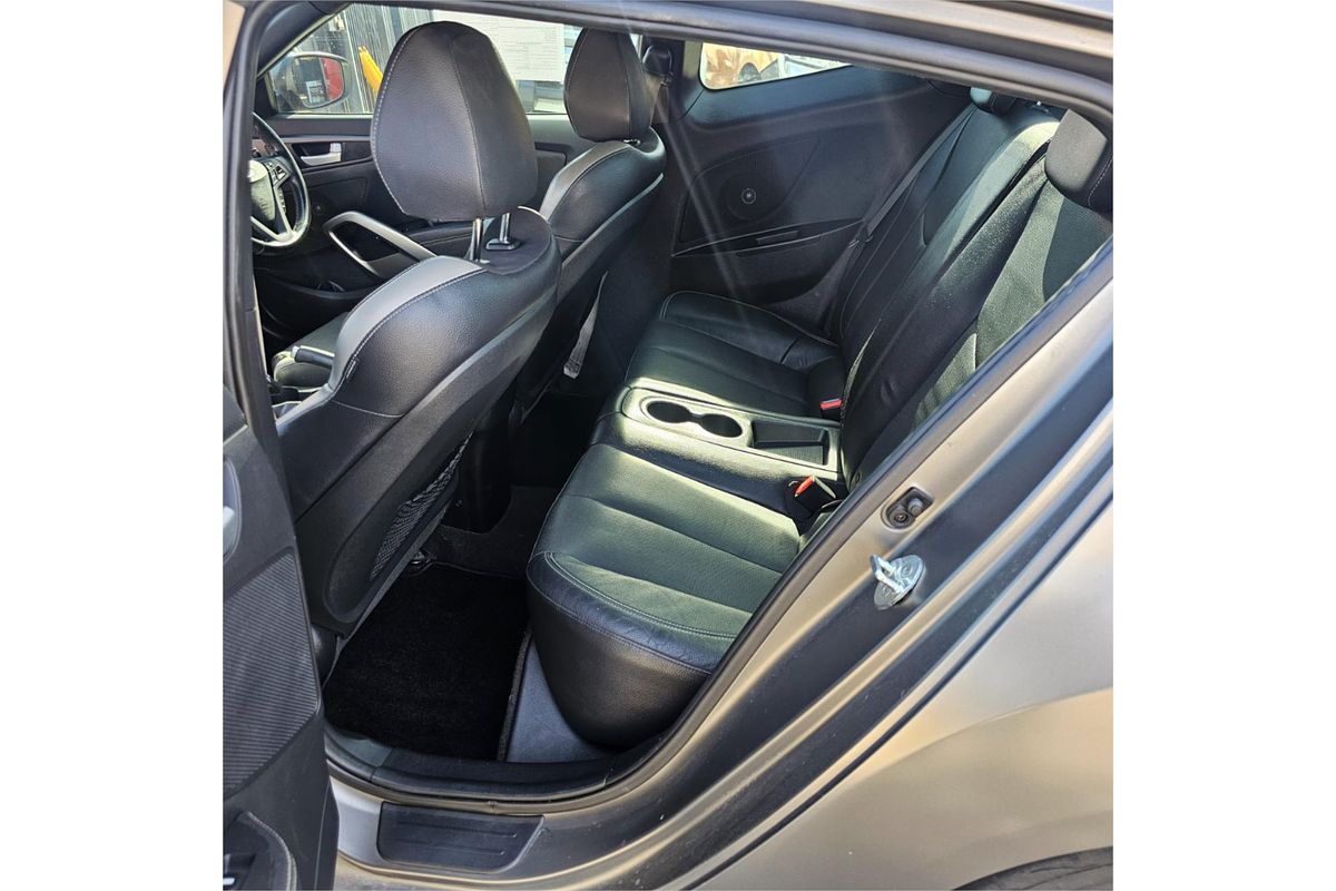 2016 Hyundai Veloster SR Turbo FS4 Series II