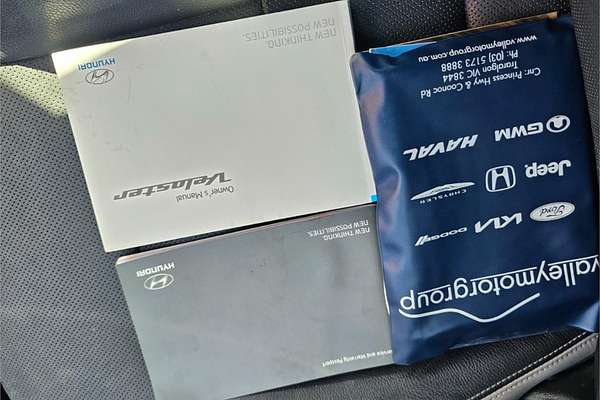 2016 Hyundai Veloster SR Turbo FS4 Series II