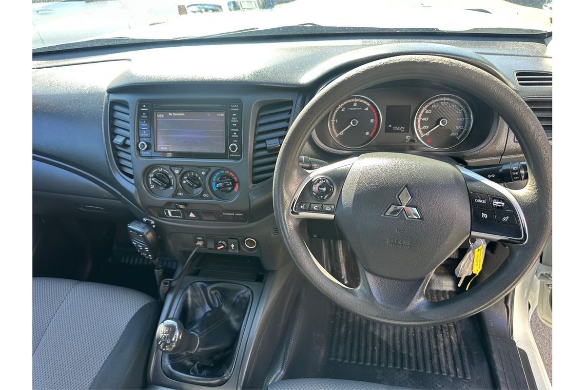 2021 Mitsubishi Triton GLX MR 4X4