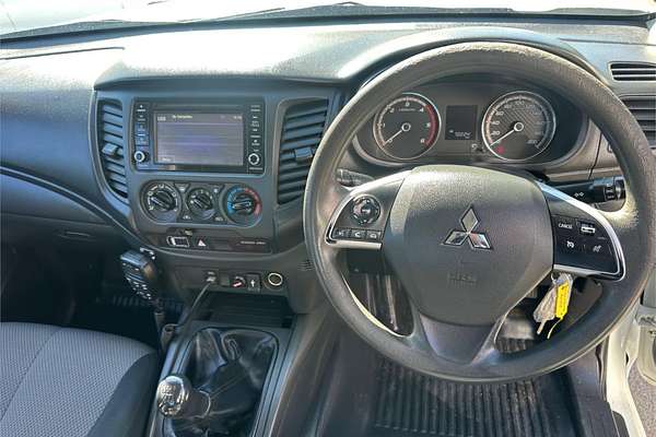 2021 Mitsubishi Triton GLX MR 4X4