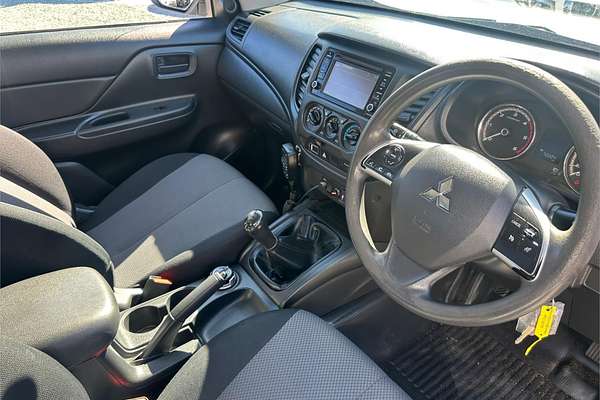 2021 Mitsubishi Triton GLX MR 4X4