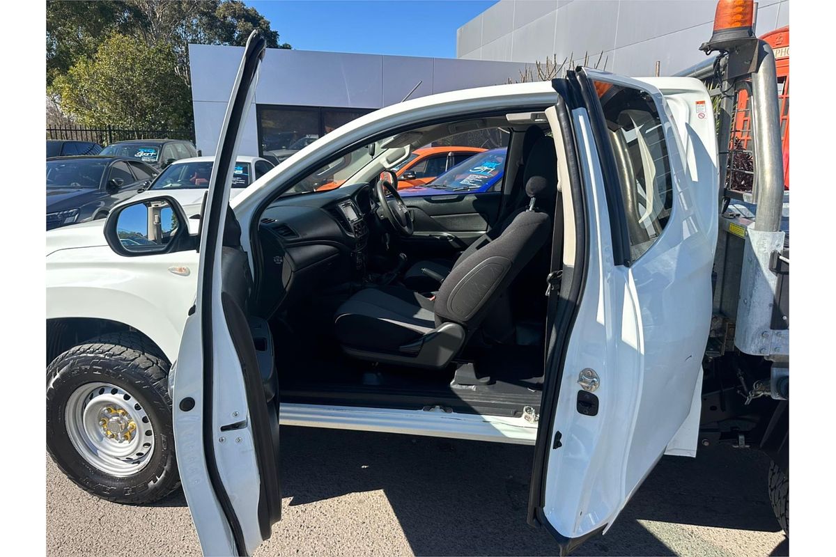 2021 Mitsubishi Triton GLX MR 4X4