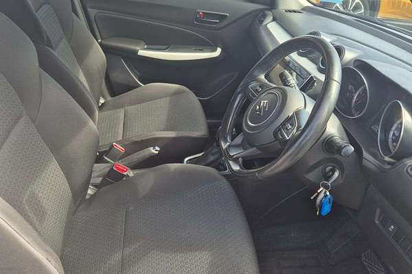 2018 Suzuki Swift GL Navigator AZ