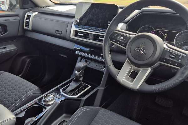 2024 Mitsubishi Triton GLS MV 4X4