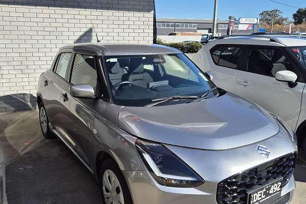 2024 Suzuki Swift Hybrid UZ
