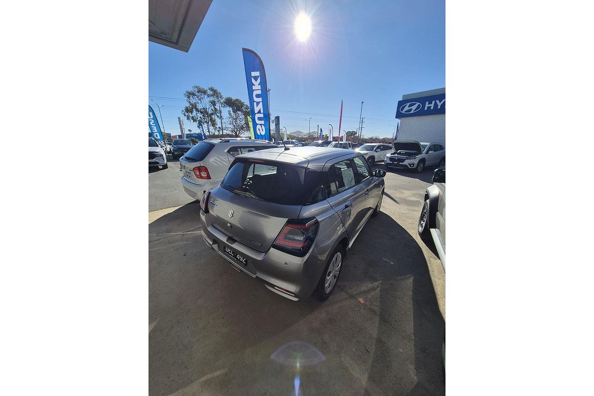 2024 Suzuki Swift Hybrid UZ