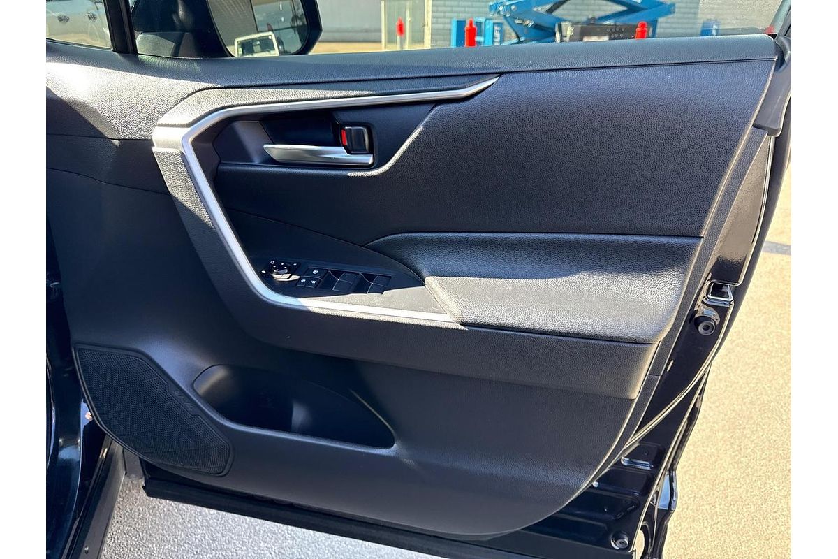 2020 Toyota RAV4 GXL MXAA52R